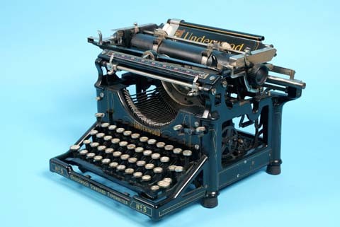 The_Childrens_Museum_of_Indianapolis_-_Typewriter.jpg
