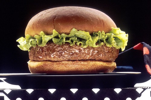 800px-NCI_Visuals_Food_Hamburger.jpg