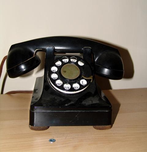 40931-vieux-telephone.jpg